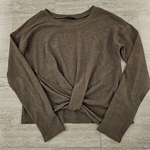 Very J Women's Long Sleeve Tan Colored Waist Length Top - sz small